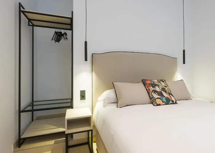 Apartament New Design - Private Patio - Gallos 3